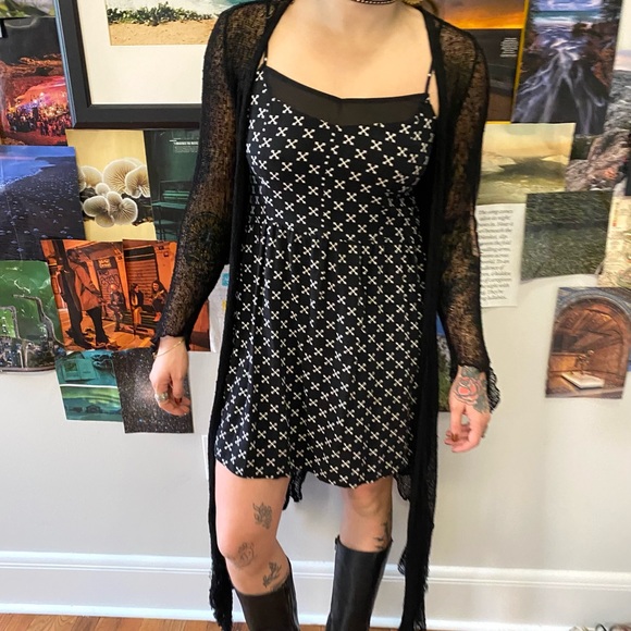 Cross Patterned LBD - Picture 3 of 3